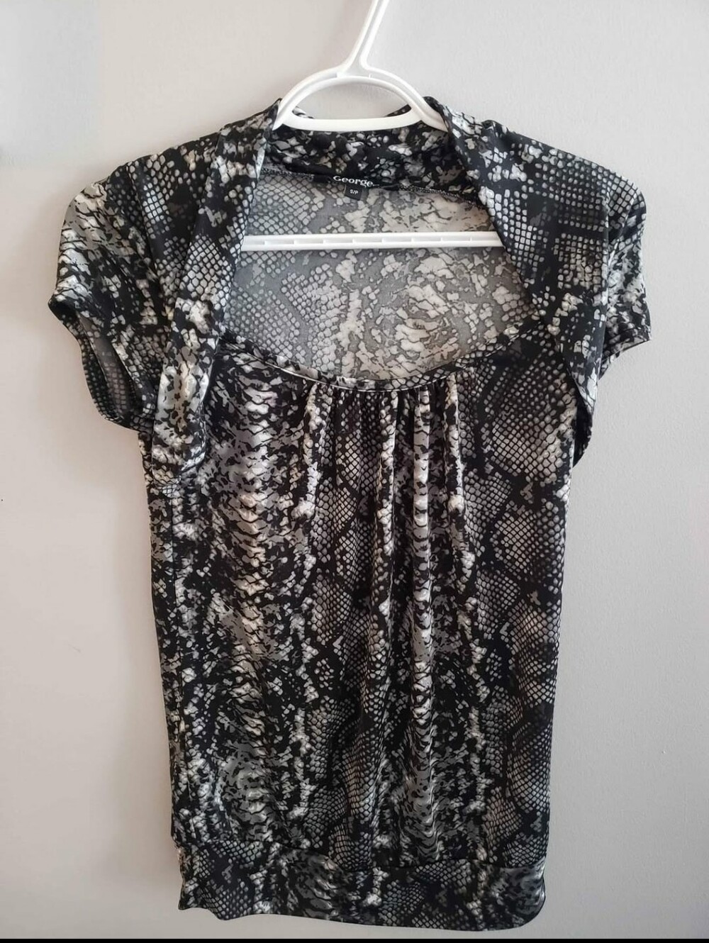 George Black and White Snake Print Short Sleeve Tee